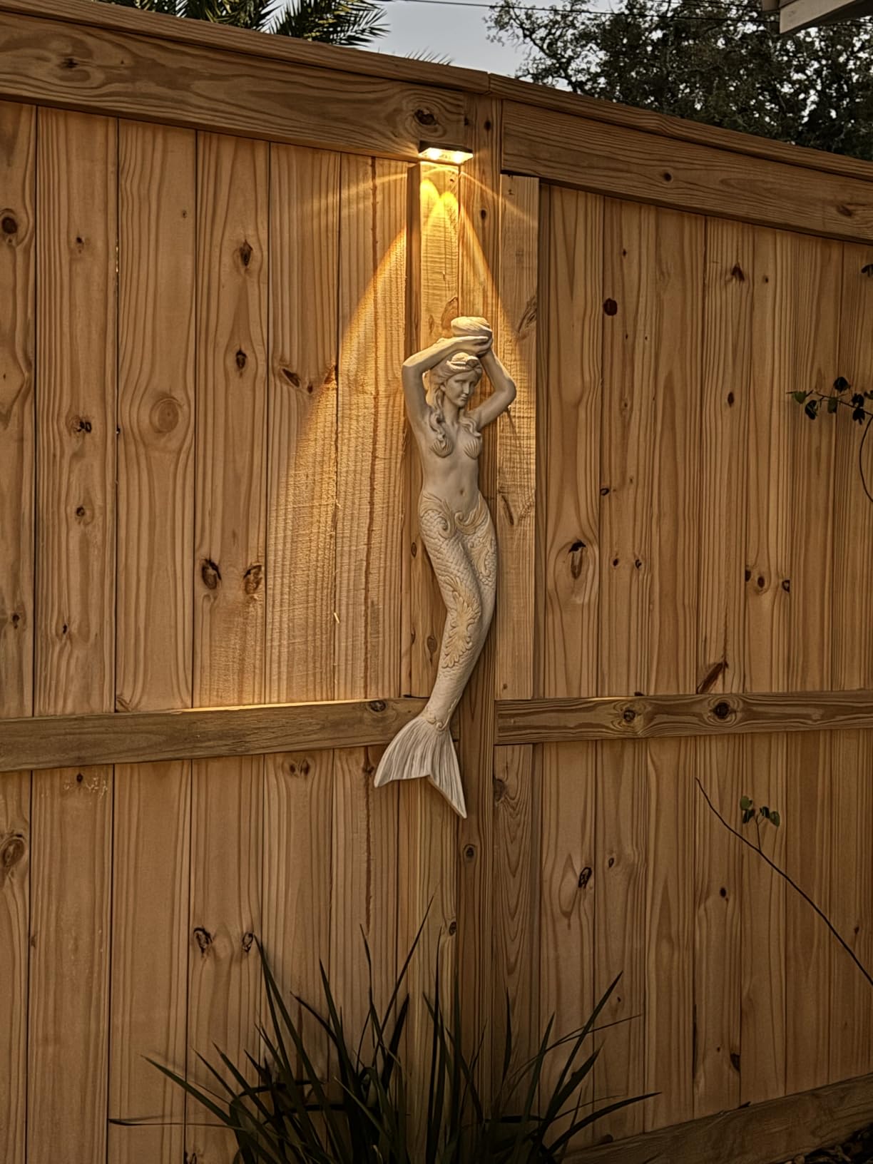 39'' High Mermaid Statue Wall Hanging Big Size Wall-Mounted Sculpture Wall Decoration Magnesium Oxide Indoor Outdoor Sculpture Mermaid Hook Garden Statue for Yard Backyard Decor customer photo 1
