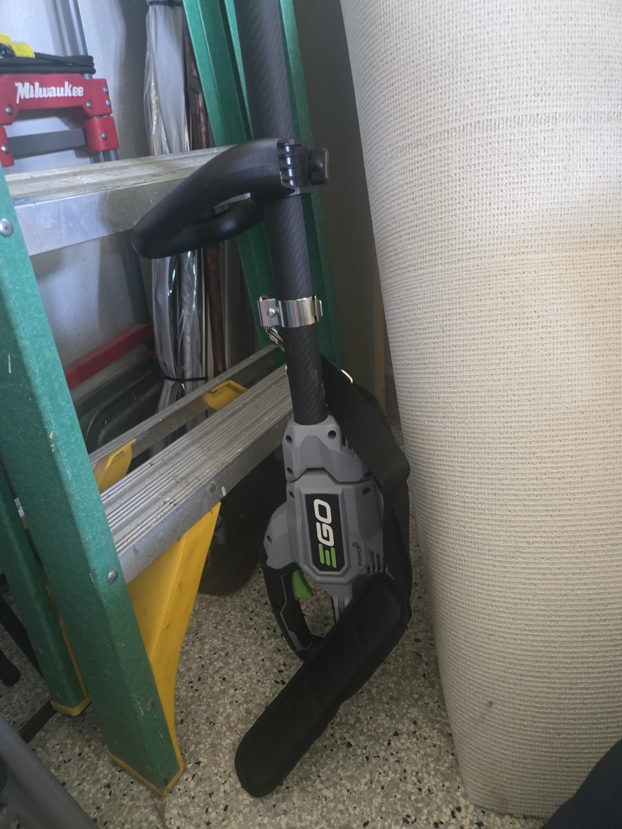 EGO POWER+ PS1000 Cordless Electric Pole Saw with Telescopic LED Cut Line Indicator, Tool Only customer photo 2