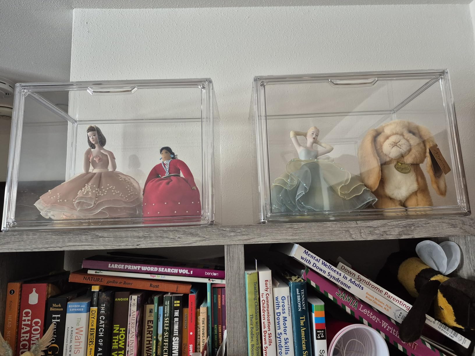 Attelite Clear Acrylic Display Case,Display Storage Box Countertop with Magnetic Door,Stackable Dustproof Protection Showcase for Action Figures,Collectibles customer photo 2