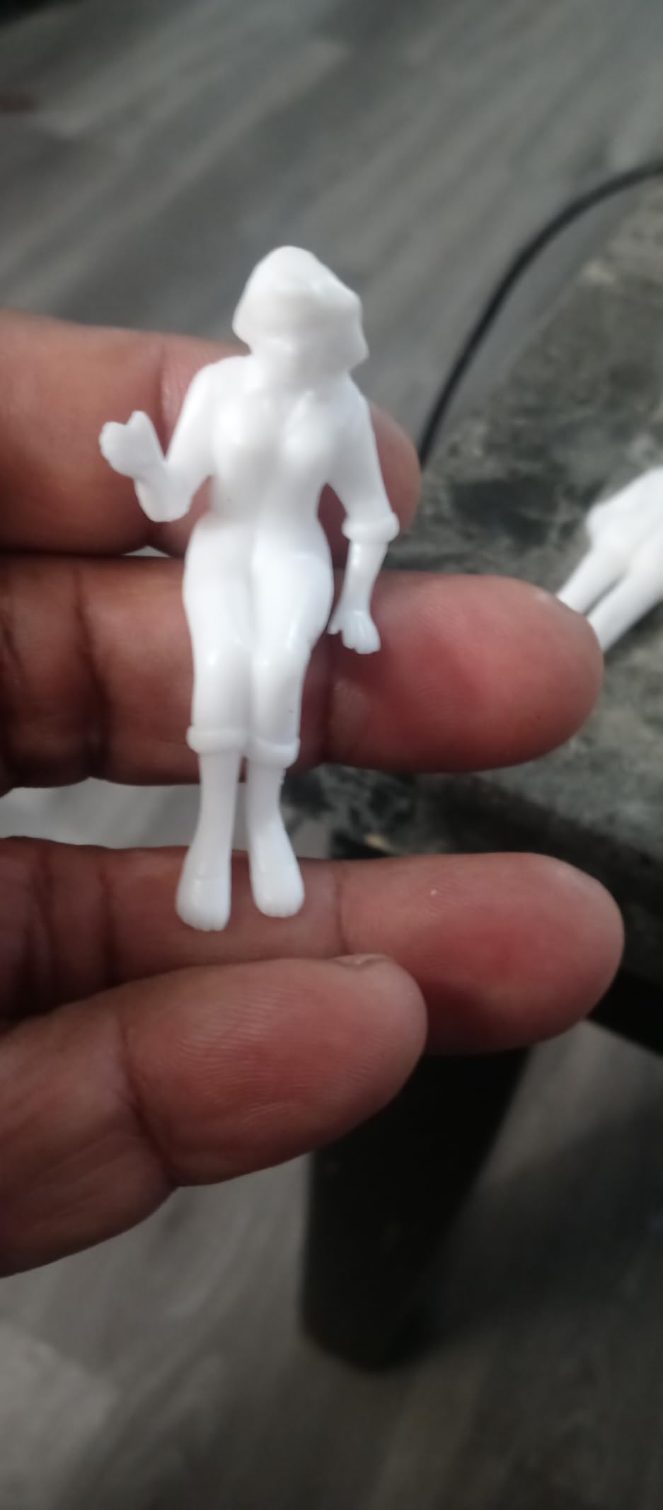 DS. Distinctive Style Unpainted Figures 1:25 Scale 24 Pieces Assorted Poses Miniature People for Architectural Layout Project G Scale Model Trains Railroads Home Bonsai Decor customer photo 1