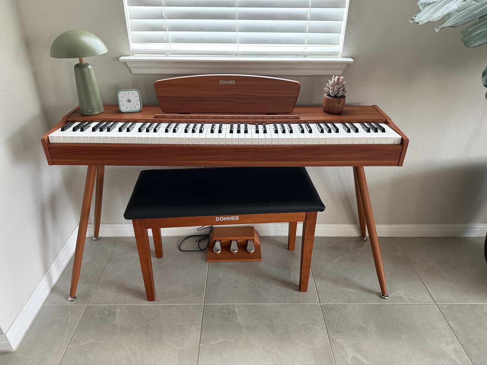 Donner DDP-80 PLUS Digital Piano 88 Key Weighted Keyboard, Home Electric Piano, Supports USB-MIDI & Headphones Connection, Semi-open Cover Designed, with Metal Three Pedal, Power Adapter customer photo 2