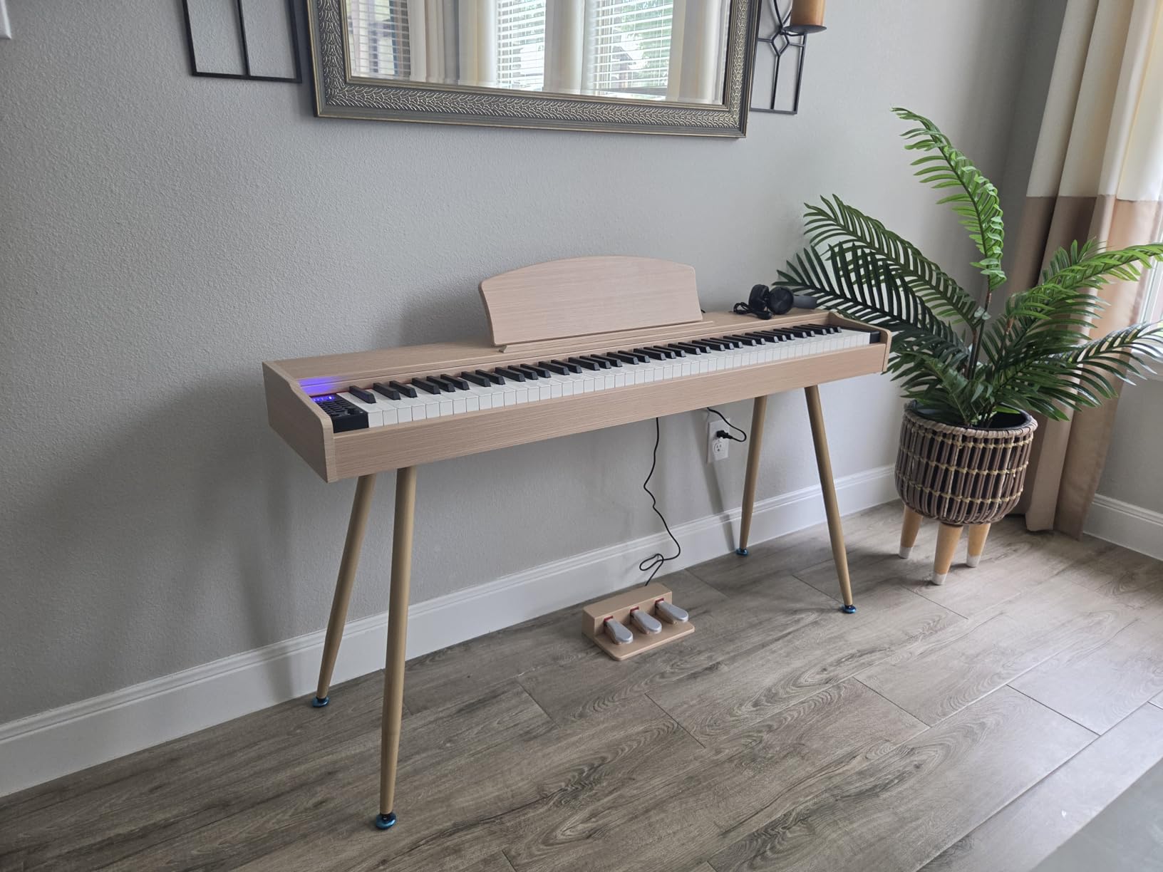 Ktaxon Digital Piano 88-Key Weighted Action Electric Piano with 3-Pedal Unit, Double Bluetooth, Split/Touch/Transpose Control Functions, White customer photo 1
