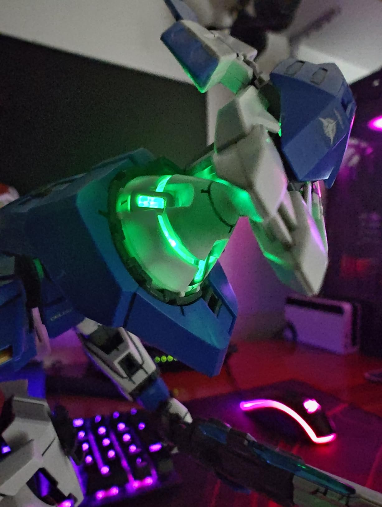 Larimuer 5 Pieces LED Units for Gundam Models Kits, MG LED Unit Set for Gundam 00 MG GN-X Light Up Certain Models Hobby Accessories (Blue) customer photo 1