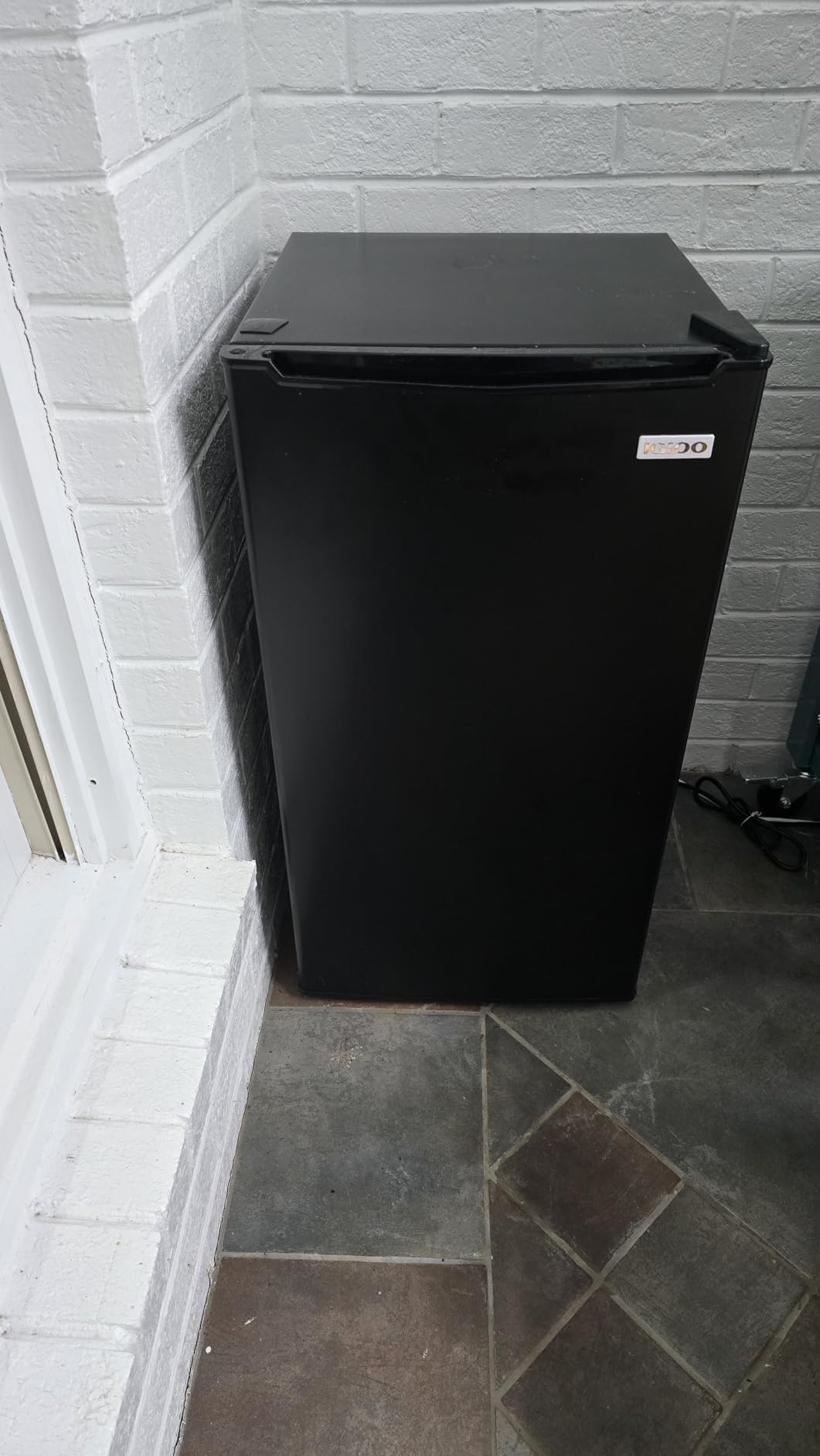 Igloo 3.2 Cu.Ft. Mini Fridge with Freezer - Single Door Compact Refrigerator with Glass Shelves customer photo 1