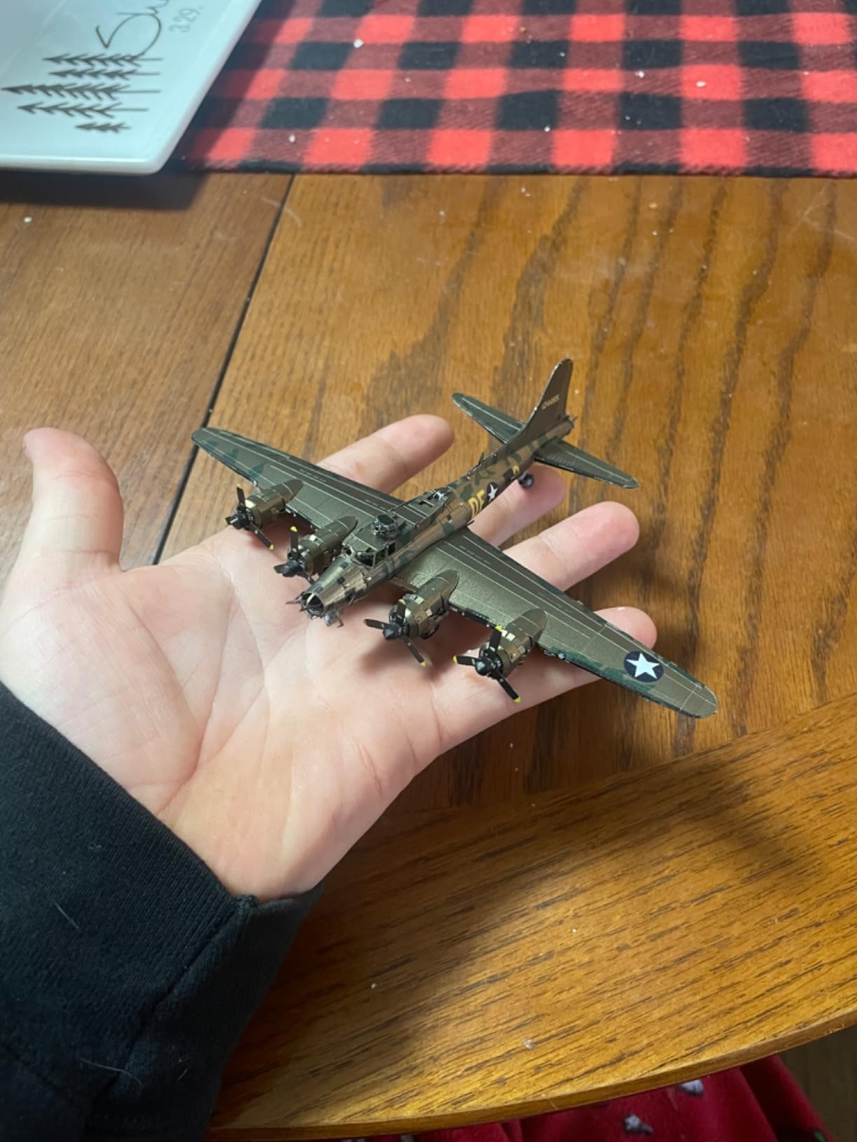Metal Earth B-17 Flying Fortress Color 3D Metal Model Kit customer photo 2