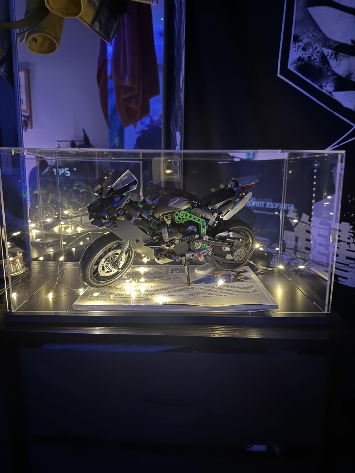 Thickened Clear Acrylic Display Case for Lego 75639 Going Merry Pirate Ship for 21063 Neuschwanstein Castle for 21061 Notre-Dame Paris 60419 31109 42639, Showcase Large, Black Inside 19.7x11.8x15.7in customer photo 1