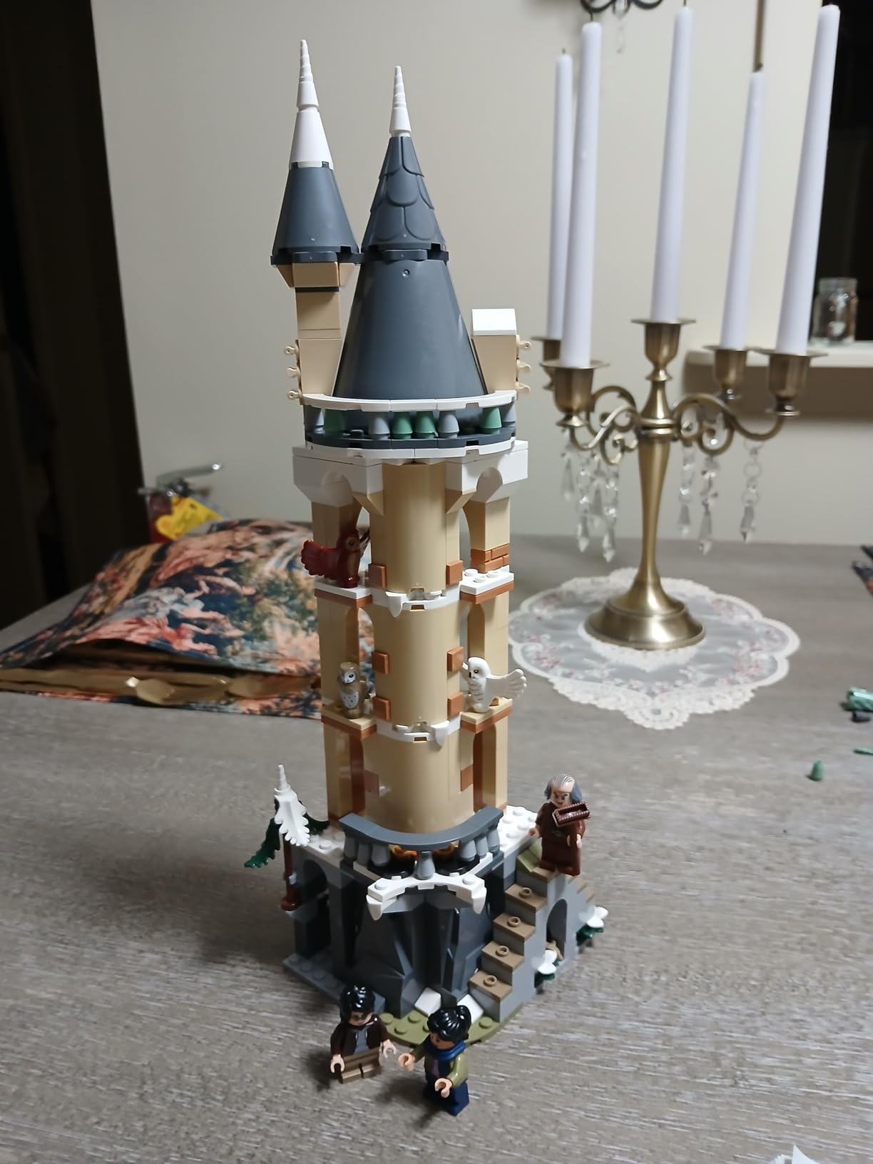 Harry Potter Hogwarts Castle Owlery Toy, Wizarding World Fantasy Toy for Girls and Boys, Harry Potter Castle Playset with 3 Characters, Birthday Gift Idea for Kids Ages 8 and Up, 76430 customer photo 2