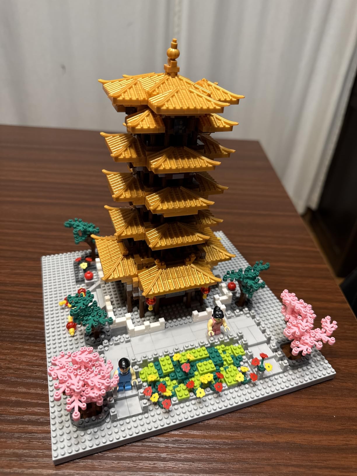 Chinese Architecture Building Block Set, Yellow Crane Tower with Cherry Blossom Tree Micro Building Kit for Adults, Collectible Miniature Model, Historic Temple Landmark DIY Creative Gift ( 2200PCS ) customer photo 1