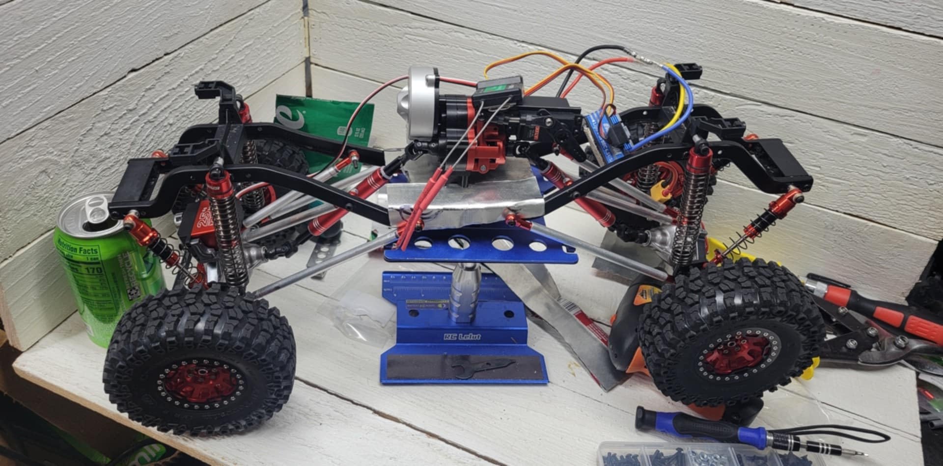 Rc 2.2 Inch Wheel Rims & Tires Wheels for 1/10 SCX10 SCX10 II 90046 SCX10 III AXI03007 TRX4 TRX6 D90 VS4-10 Gen8 MST CFX,RC Crawler Car 4pcs Aluminum RC 2.2 Beadlock Wheel,Red customer photo 2
