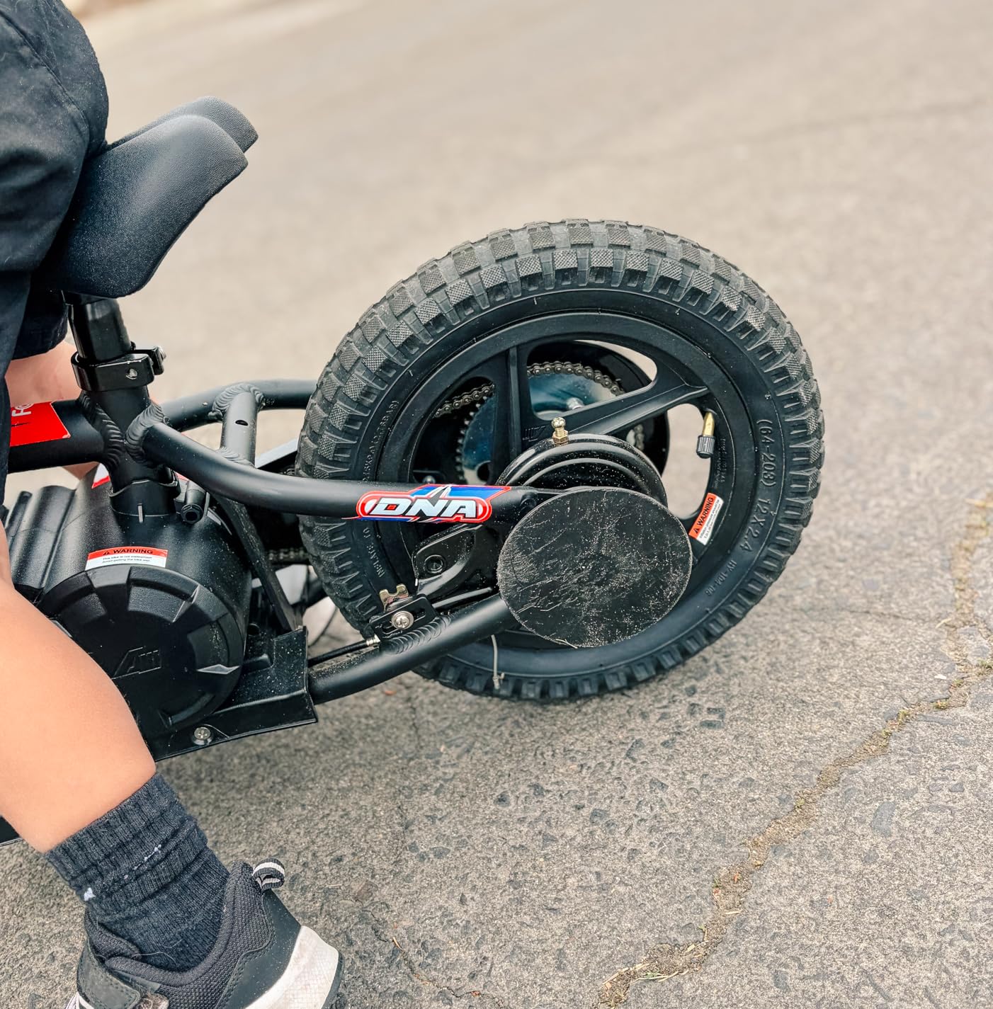 AIII Lightweight Electric Motorcycle for Kids, 150W Up to 10MPH, 24V Detachable Battery, Dual Brakes Electric Balance Bike for Ages 3-6 customer photo 2