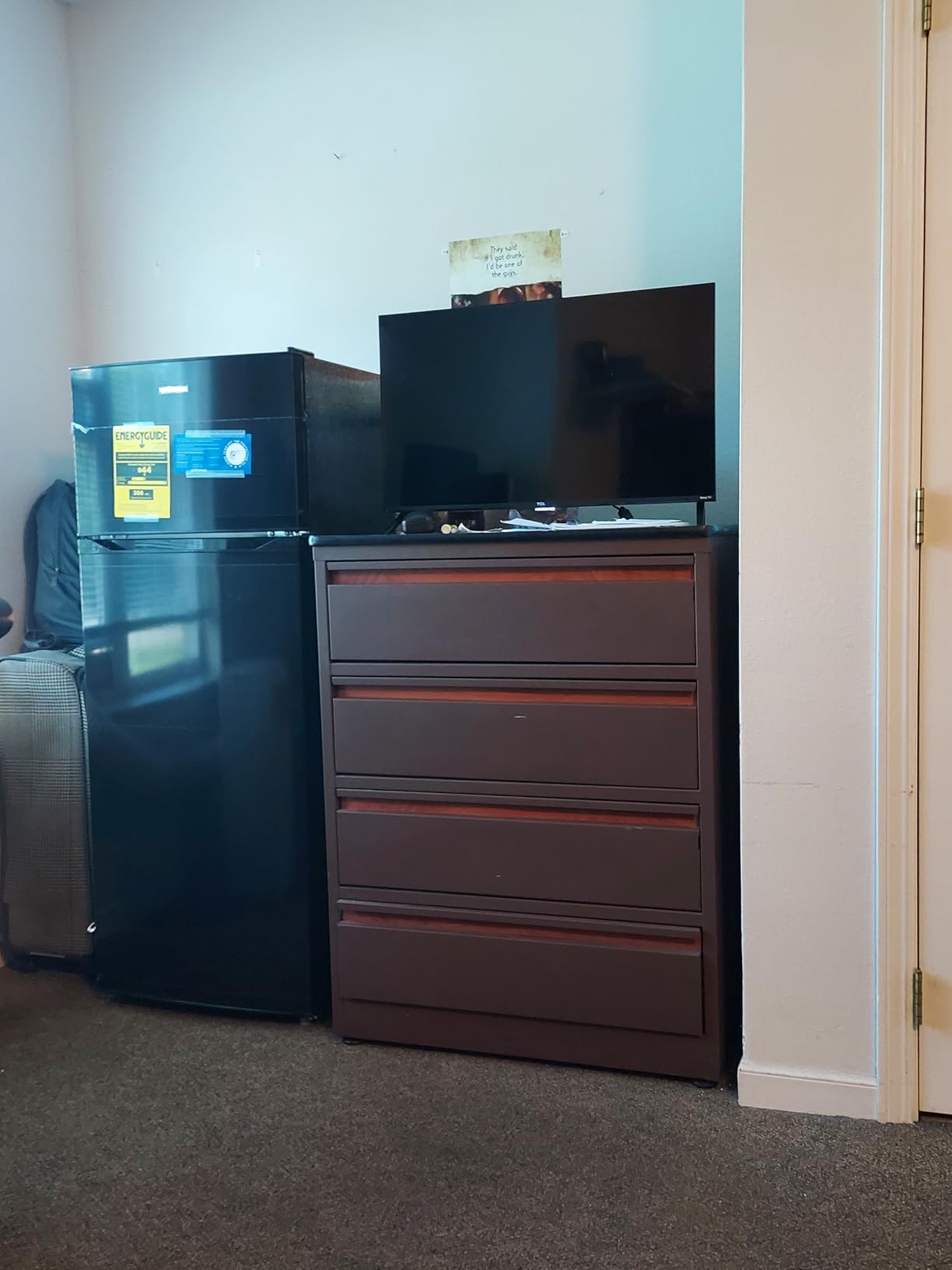 Upstreman 7.7 Cu.Ft. Refrigerator with Freezer, Double Door Fridge, Adjustable Thermostat, Large Capacity, Reversible Door Swing, Black (BD75) customer photo 1