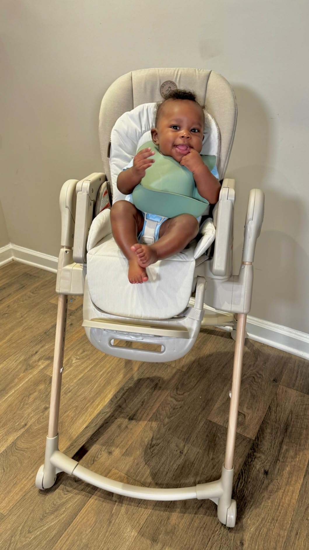 Maxi-Cosi Minla 6-in-1 High Chair for Babies & Toddlers, Portable Foldable Highchair, EcoCare Fabric, Classic Oat customer photo 2