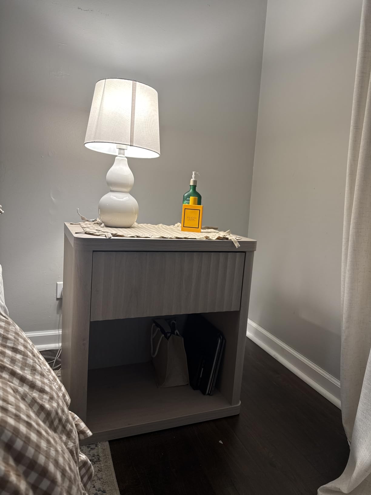 SICOTAS Night Stand Nightstand with Drawer Storage Fluted Bed Side Table End Table Large Modern Wide Bedside Stand Mid Century Night Stands for Bedroom Living Room Sofa Couch Home Office, White Alder customer photo 2