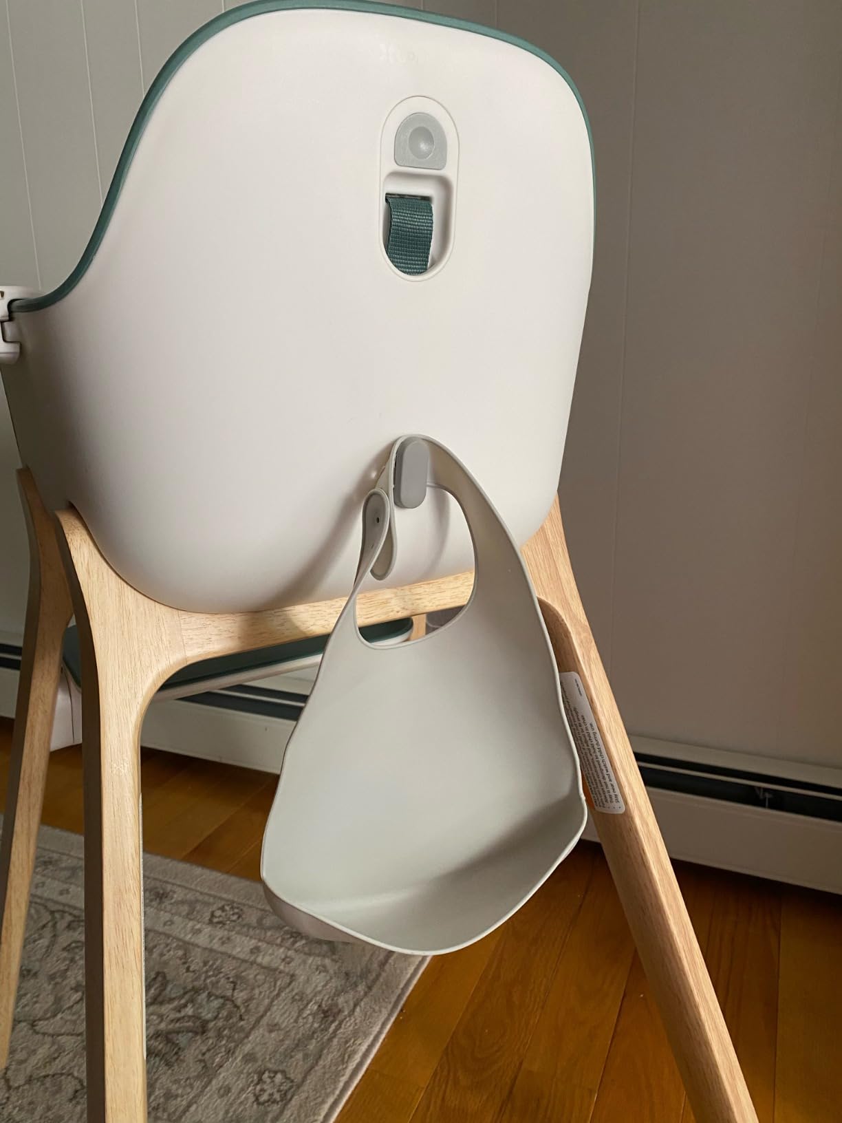 UPPAbaby Ciro High Chair, Sleek Easy-to-Clean Design, Perfect-Fit Tray, Patent-Pending Harness, Dual-Position Rotating Footrest - Chloe customer photo 2