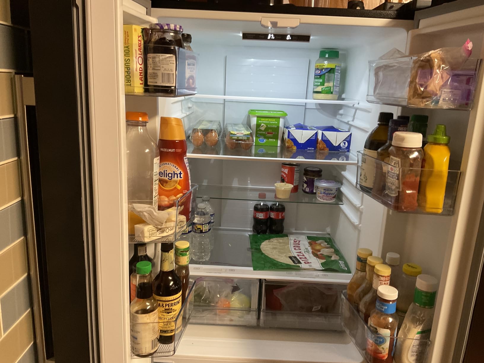 BLACK+DECKER 16 Cu. Ft. French Door Refrigerator with Built-in Ice Maker, Full Size Refrigerator with Bottom Mount Freezer Drawer, ENERGY STAR certified, White, BRF1600GIWH customer photo 1