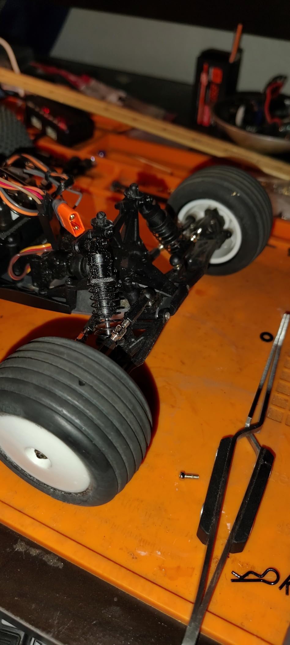 Losi 1/18 Mini-T 2.0 2S 2 Wheel Drive RTR Brushless Stadium Truck Battery & Charger Included Blue LOS-1056T2 customer photo 2