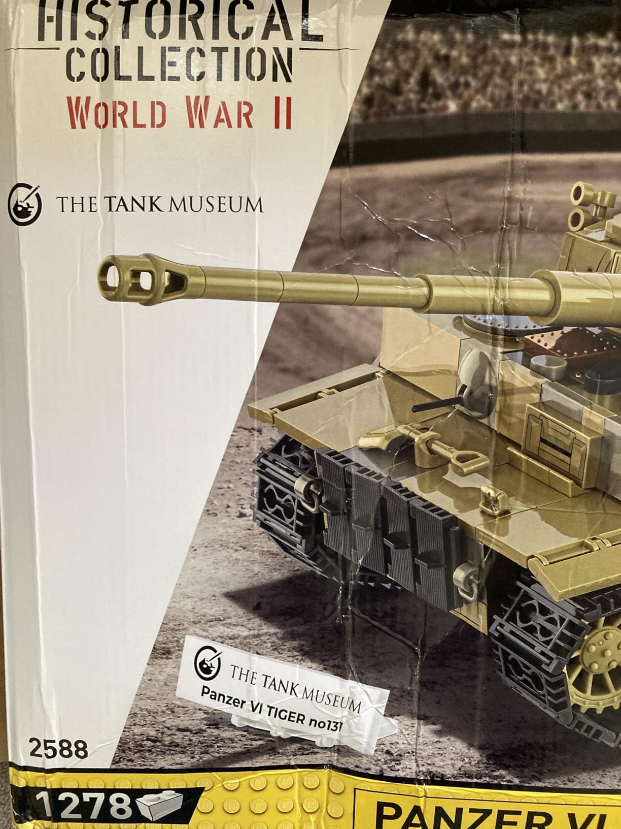 Historical Collection WWII Panzer VI Tiger 131 Building Set, 1275 Pieces customer photo 2