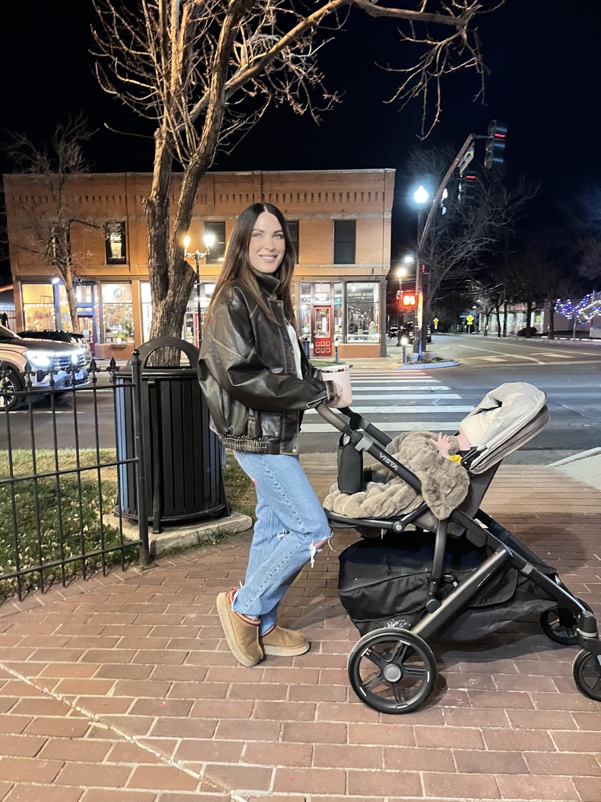 UPPAbaby Vista V3 Convertible Single-to-Double Stroller for Baby & Toddler, 30+ Configurations, Car Seat Compatible, All-Wheel Suspension, XL Basket - Savannah customer photo 2