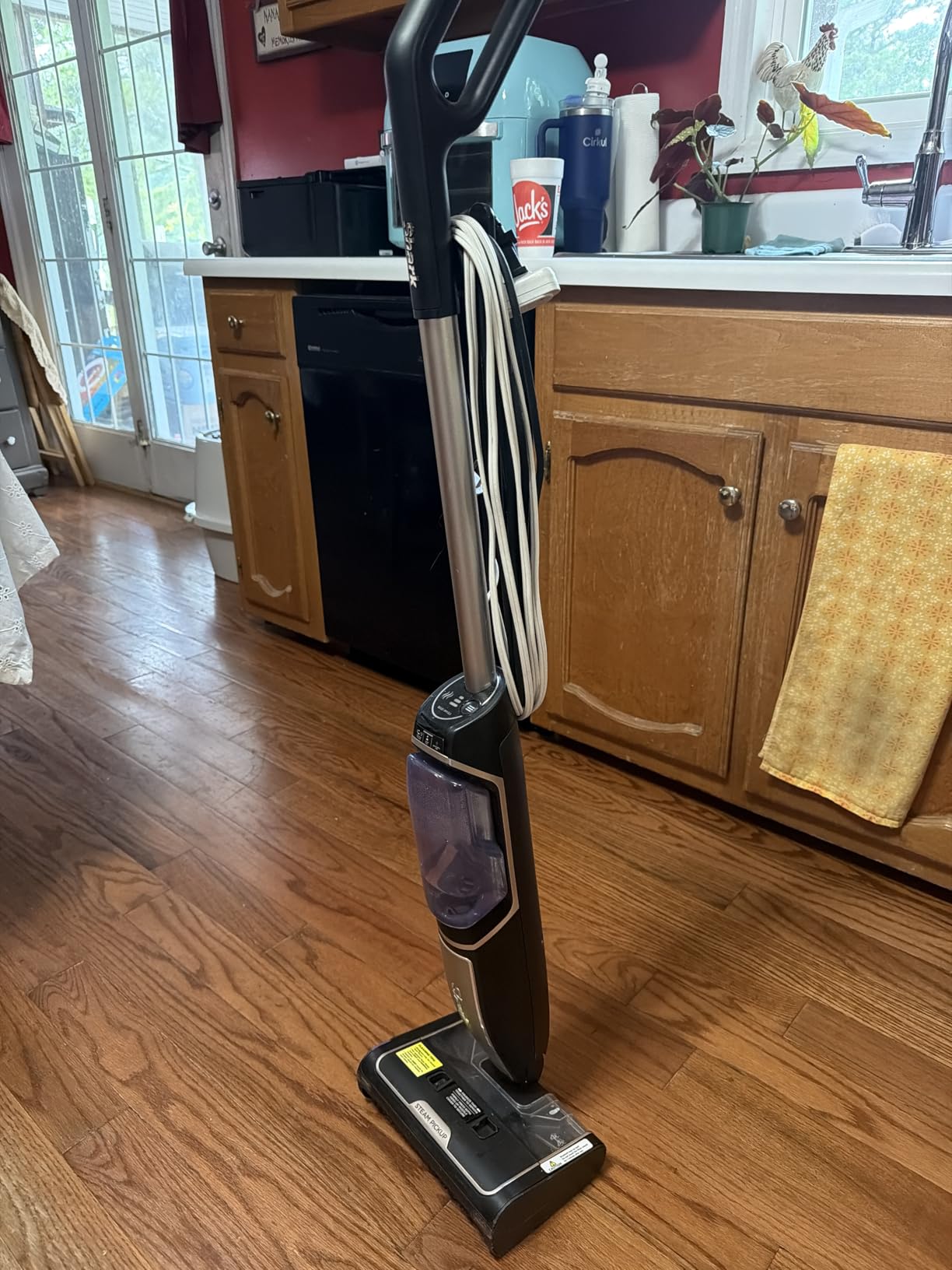Shark Steam Pickup Lightweight 3-in-1 Steam Mop Cleaner Picks Up Debris, Deep Scrubs & Steam Sanitizes - All At Once for Sealed Hard Floors like Hardwood, Tile & Laminate, SD201 customer photo 1
