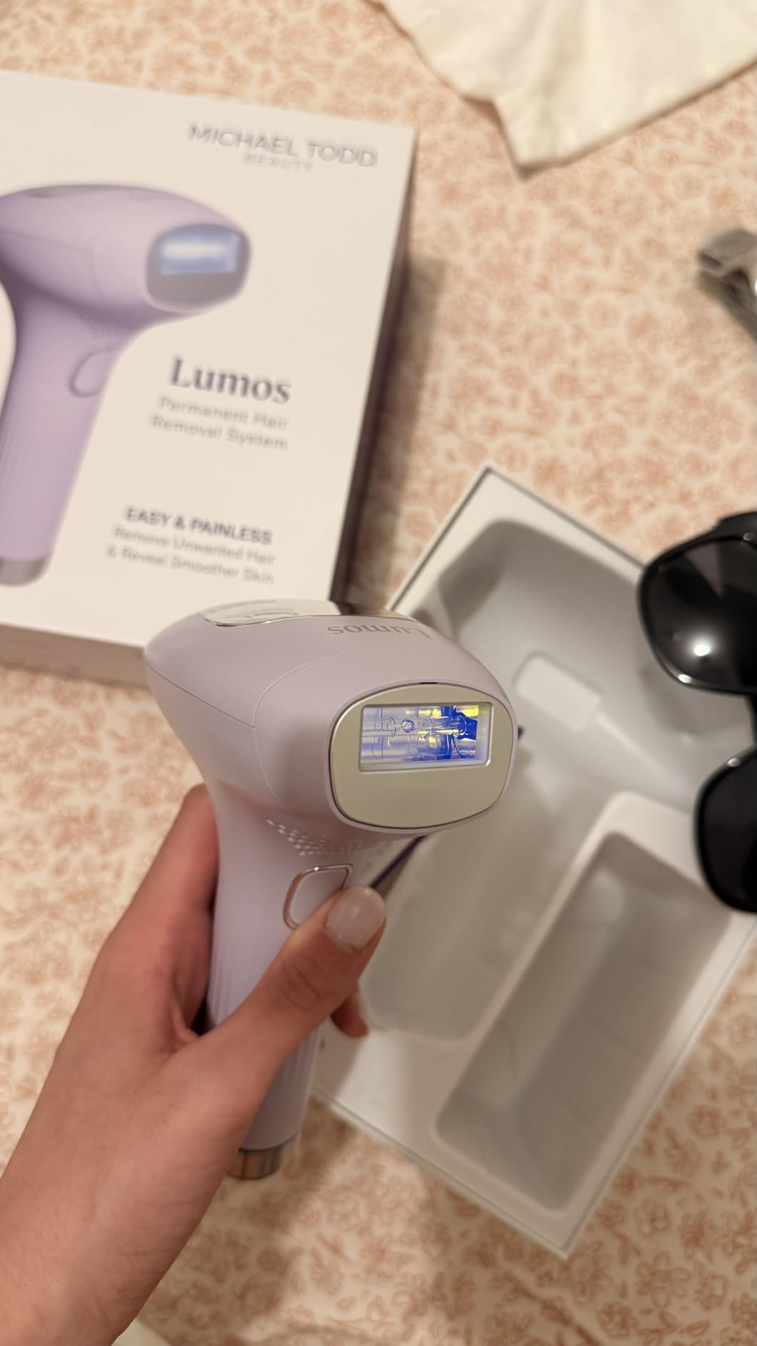 MICHAEL TODD BEAUTY - LUMOS Laser IPL Hair Removal Device for Women and Men, 50F CoolMax Technology, 999,999 Flashes, 3 in 1 with Skin Sensor for Nearly Painless, Permanent Hair Removal customer photo 1