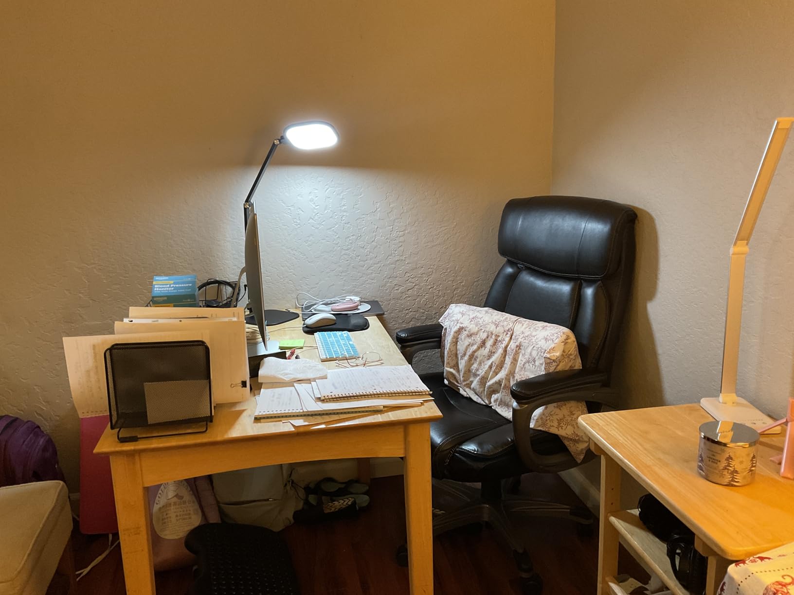 Desk Lamp for Home Office, 1200LM Computer Zoom Lighting with CRI >95, Memory & Timer Function, Dimmable Desktop Ring Light for Video Calls, Conference, Reading, Streaming, Podcasting, 3000K-6500K customer photo 1″ class=”wp-image-customer”/></figure>
<p>The timer is also handy when I want to force myself to take a break after a long building session. The 7-inch lamp head is compact enough that it does not dominate your desk. The metal base is heavy and stable, so it stays put even if you bump the table while reaching for tools.</p>
<p>I have it on a 24-inch deep bench and it fits comfortably without crowding my paint racks. The 33-inch maximum height means you can position it high for ambient lighting or drop it low for task work. The square design sits nicely behind a monitor if you use the same desk for video calls.</p>
<figure class=