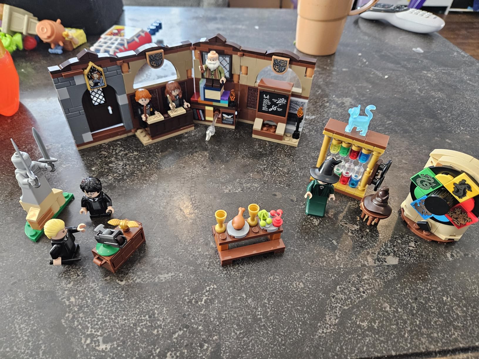 Harry Potter Hogwarts Castle: Charms Class Building Toy - Wizard Kids Toy for Boys and Girls, Fans of Harry Potter, Ages 8+ - Gift Idea for Birthdays - 76442 customer photo 2