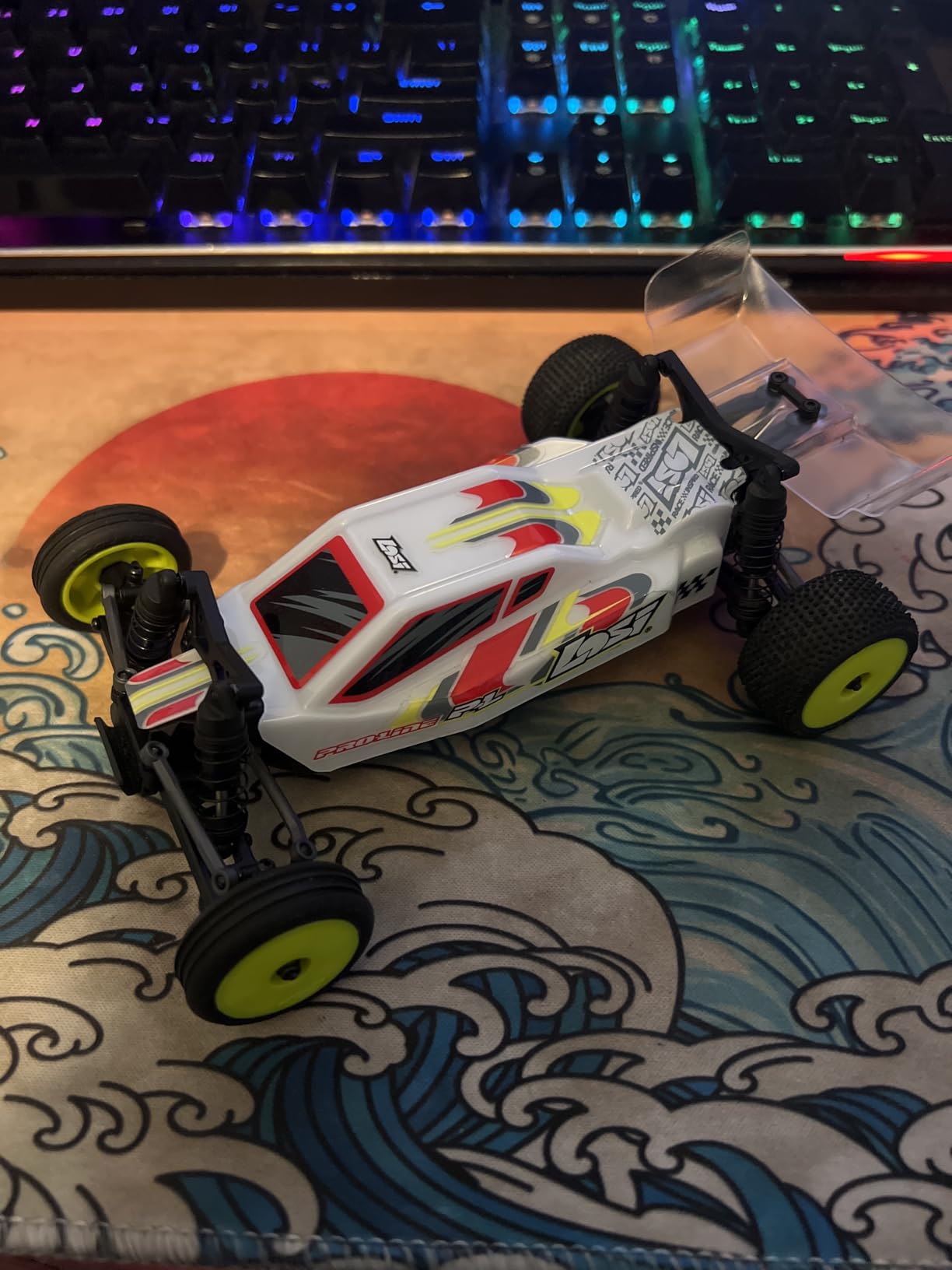 Micro-B 2 Wheel Drive Buggy Silver RTR LOS00007T2 customer photo 2
