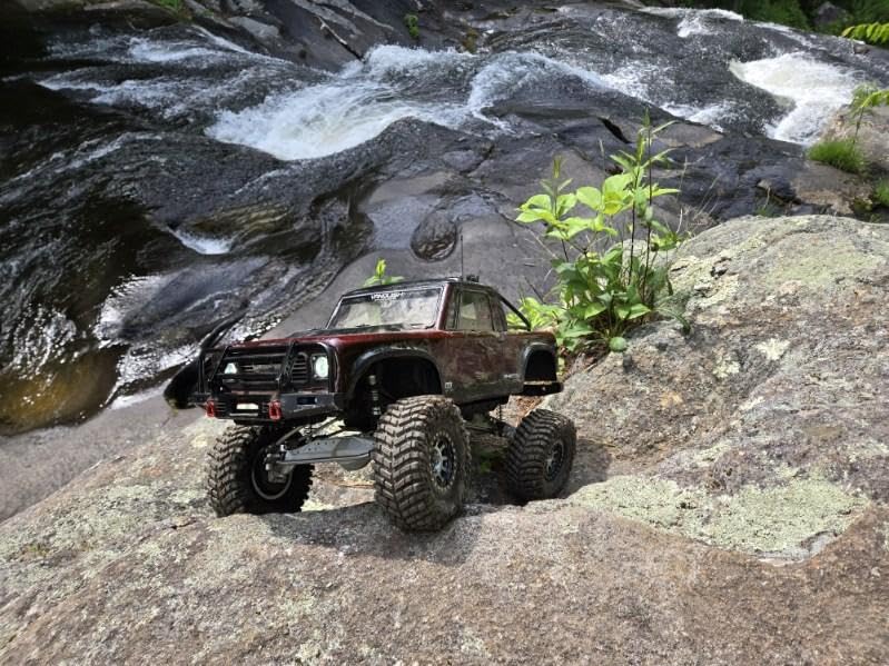 MEUS RACING Capra 1.9 Portal Axles Kit with Isokinetic 3-Section CVDs and Ackerman Steering Structure for Axial Capra 1.9 4X4 and DIY SCX10 SCX10 II Upgrades Parts (Black - 4WS) customer photo 1