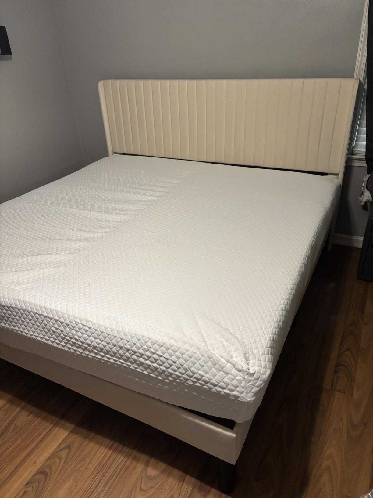 EGOHOME 10 Inch Queen Mattress, Memory Foam Mattress in a Box with Cooling Green Tea Gel, Medium Firm Support, CertiPUR-US Certified customer photo 1