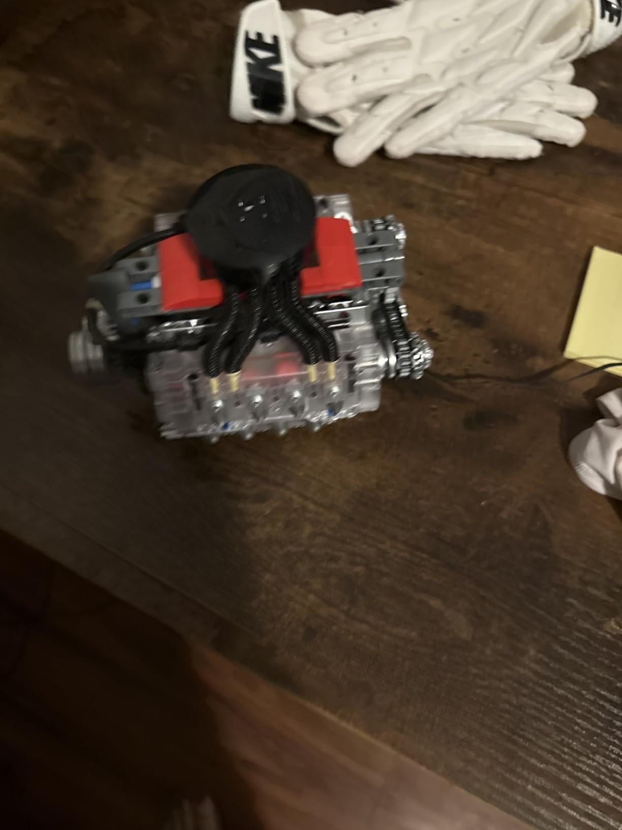 Mould King Mini V8 Engine Kits That Runs, Build Your Own Visible Car Motor, Physical Science Experiment Models for Teens, Best STEM Toy Gifts for 14+ and Adult 10171 (487 Pcs) customer photo 2
