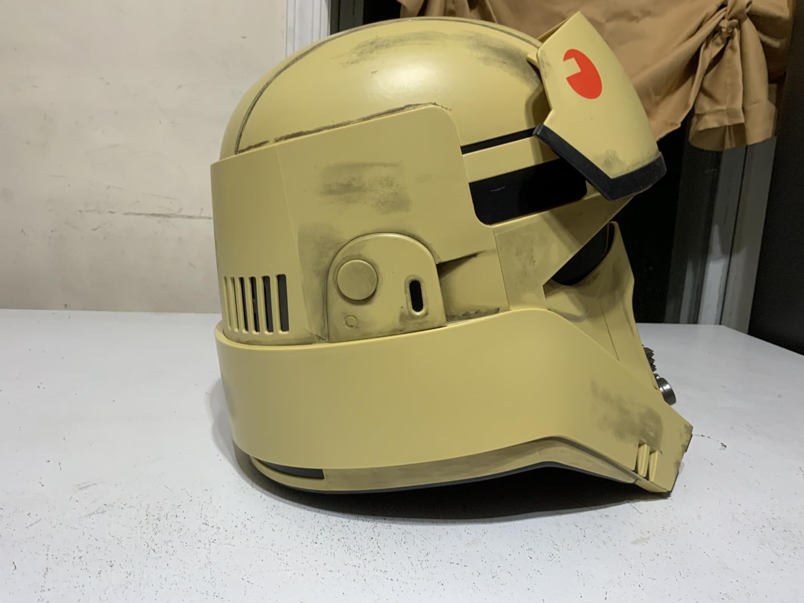 The Black Series Imperial Death Trooper Premium Electronic Helmet, Rogue One: A Story Roleplay Item for Ages 14 and Up customer photo 1