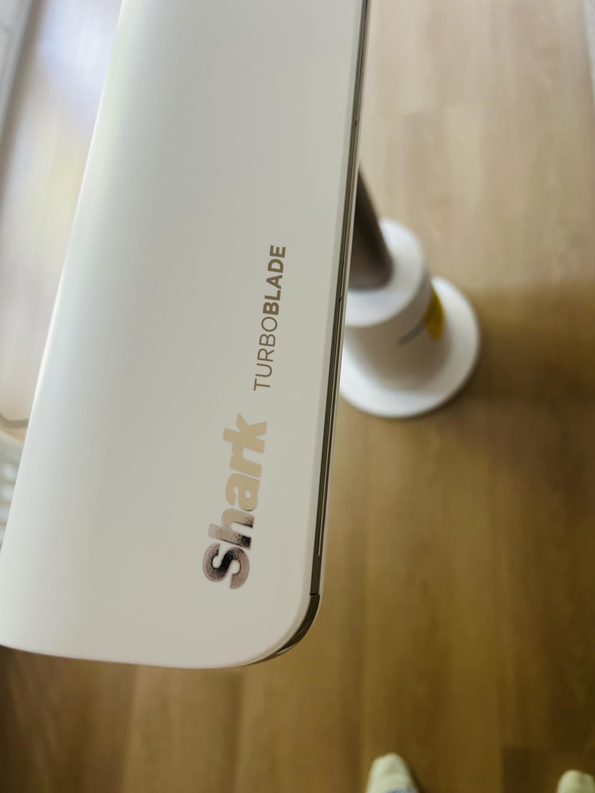 Shark TurboBlade Fan-Ultra-Powerful Ultra-Quiet Bladeless Tower Fan, Pivots and Twists, 180° Oscillation, 10 Speeds, Easy Clean, Charcoal, TF202S customer photo 1
