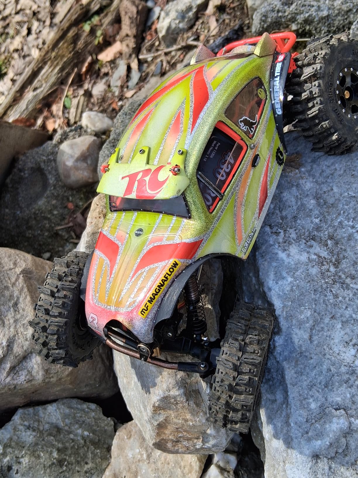 INJORA BUG24 Body with Roll Cage for 1/24 Axial SCX24 C10 JLU Bronco Base Camp 4Runner Upgrade(Orange) customer photo 2