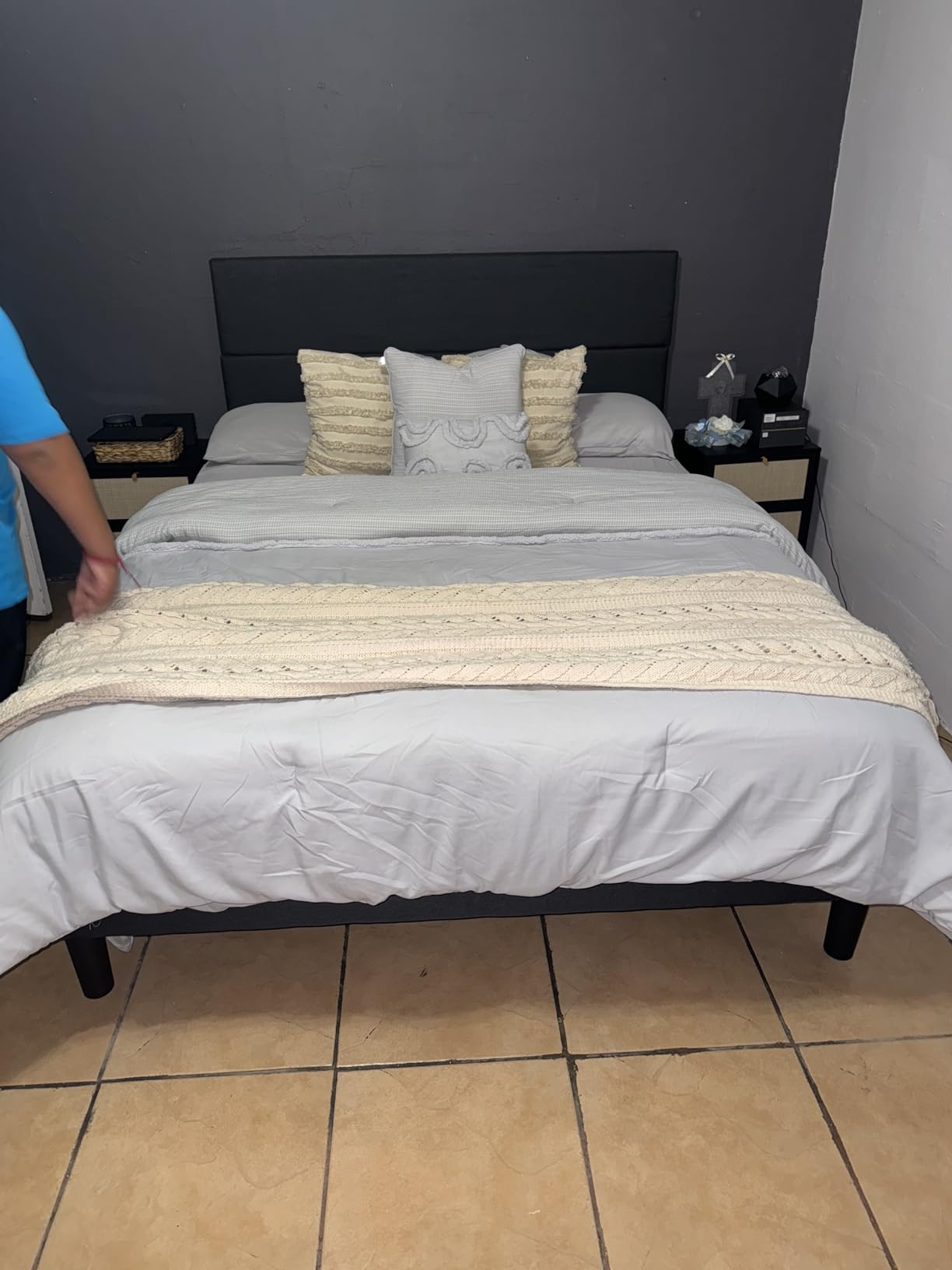 Queen Mattress 14 Inch, Memory Foam Mattress with Pocket Spring, Soft & Comfortable Medium Plush, Motion Isolation, Pressure Relief, CertiPUR-US Certified customer photo 1