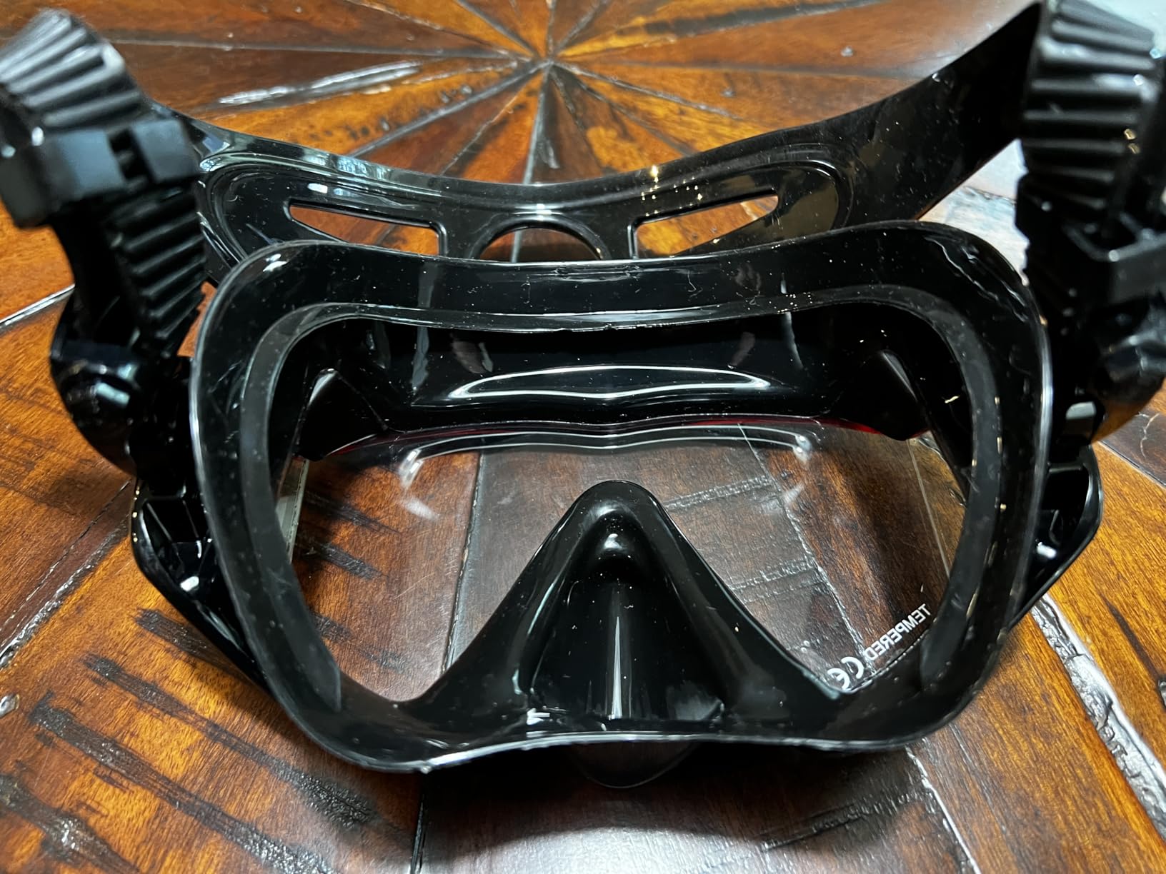 Pano 3 Scuba Diving Mask, Tempered Glass Snorkel Mask Three-Window Scuba Mask No-Leak Dive Mask Silicone Skirt Diving Mask for Snorkeling and Scuba Use customer photo 1