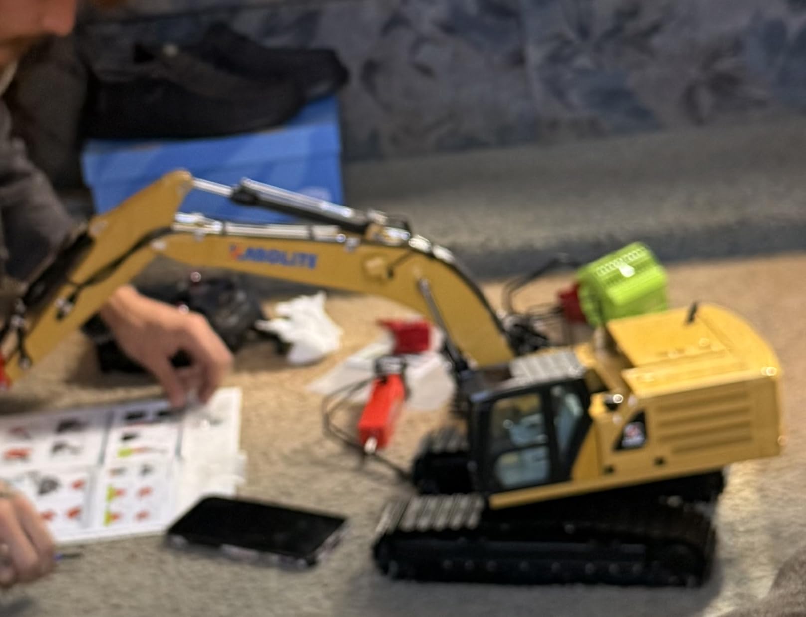 1/18 Kabolite K961 100S PRO RC Hydraulic Excavator RTR Remote Control Digger ST8 Radio 2S Battery Electric Claw Hammer Ripper Earth Digger Hobby Grade Model for Adult customer photo 1