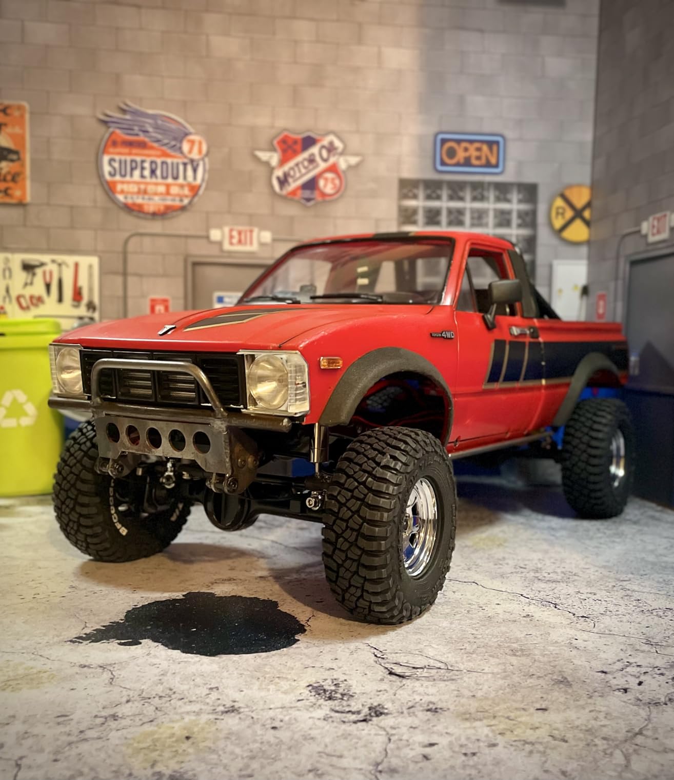 Z-RTR0069 Trail Finder 2 1/10 RTR 4WD Trail Truck w/1982 Toyota Pickup Blue customer photo 2