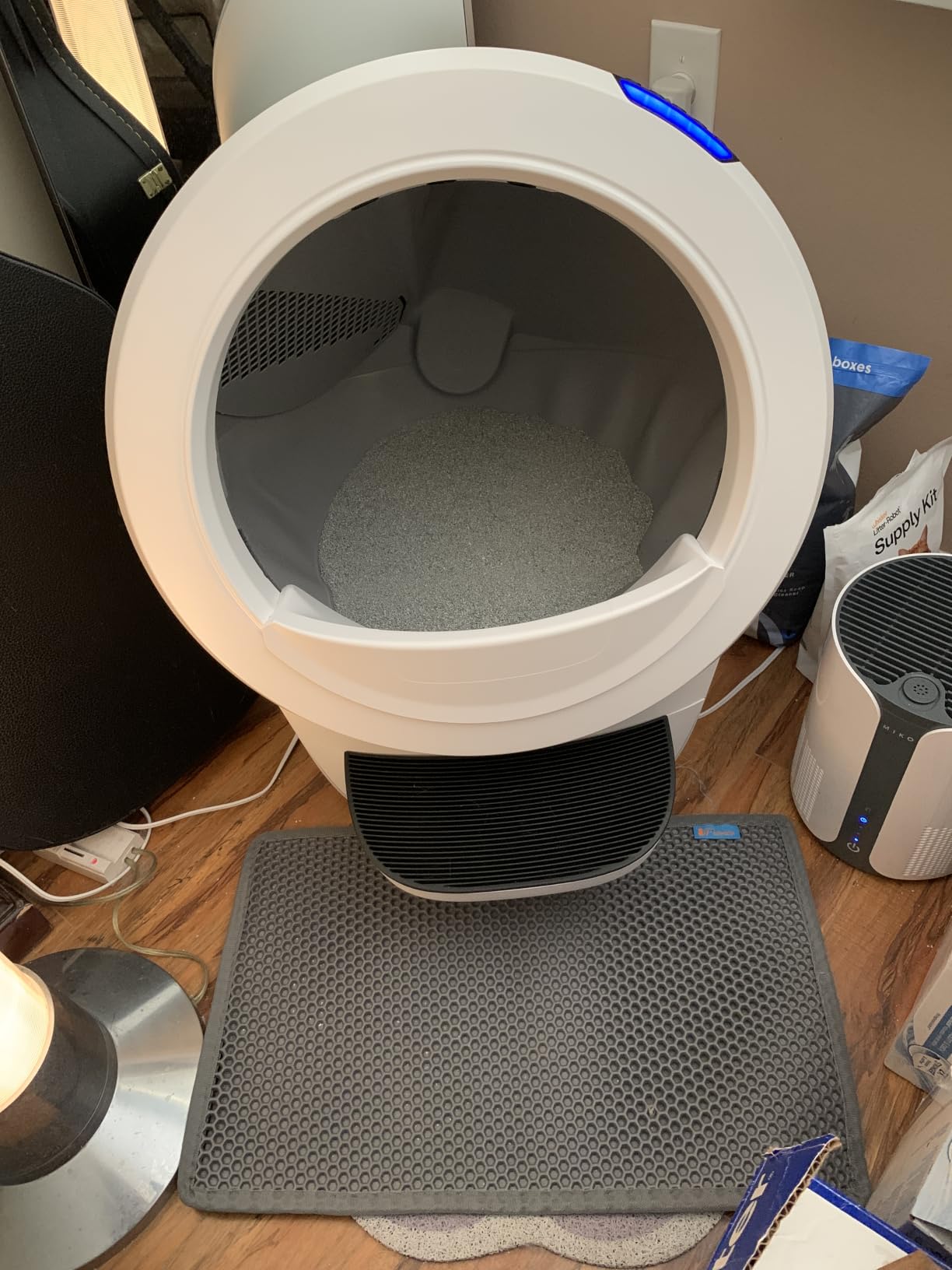 Whisker Litter-Robot 4 Supply Bundle, Black - Automatic, Self-Cleaning Cat Litter Box, Includes Litter-Robot 4, 3 OdorTrap Refills, 10 Liners, 30 Cleaner Wipes, & 2 Carbon Filters customer photo 1