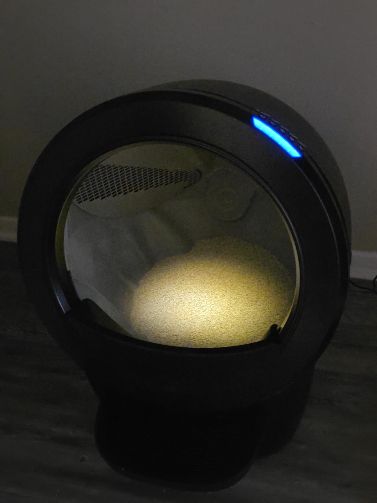 Whisker Litter-Robot 4 Supply Bundle, Black - Automatic, Self-Cleaning Cat Litter Box, Includes Litter-Robot 4, 3 OdorTrap Refills, 10 Liners, 30 Cleaner Wipes, & 2 Carbon Filters customer photo 2