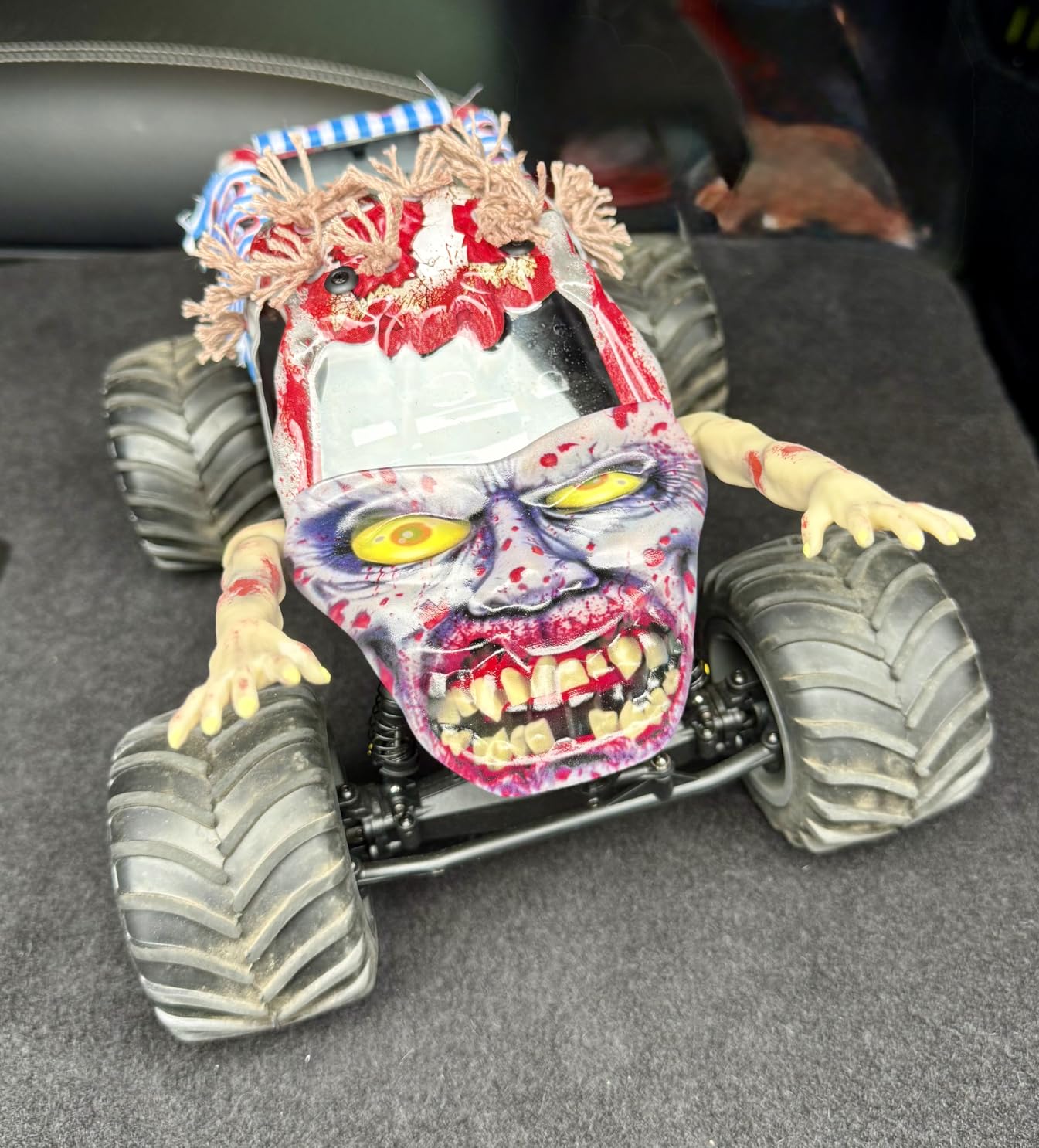 1/18 Mini LMT Zombie 2S 4X4 RTR Brushed Monster Truck Battery & Charger Included Red LOS01026T4 customer photo 1