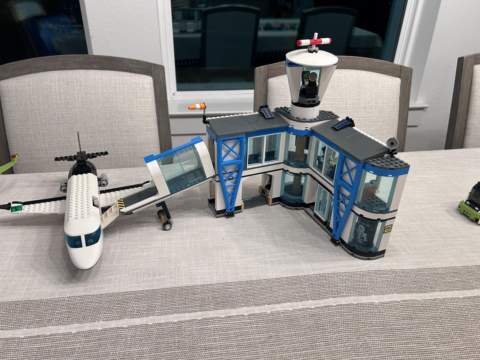 LEGO City Airport with Airplane Building Toy - Building Toy for Kids - Pretend Play Travel Set for Boys & Girls, Ages 8+ - Includes 9 Minifigures - Gift Idea for Birthdays - 60502 customer photo 1
