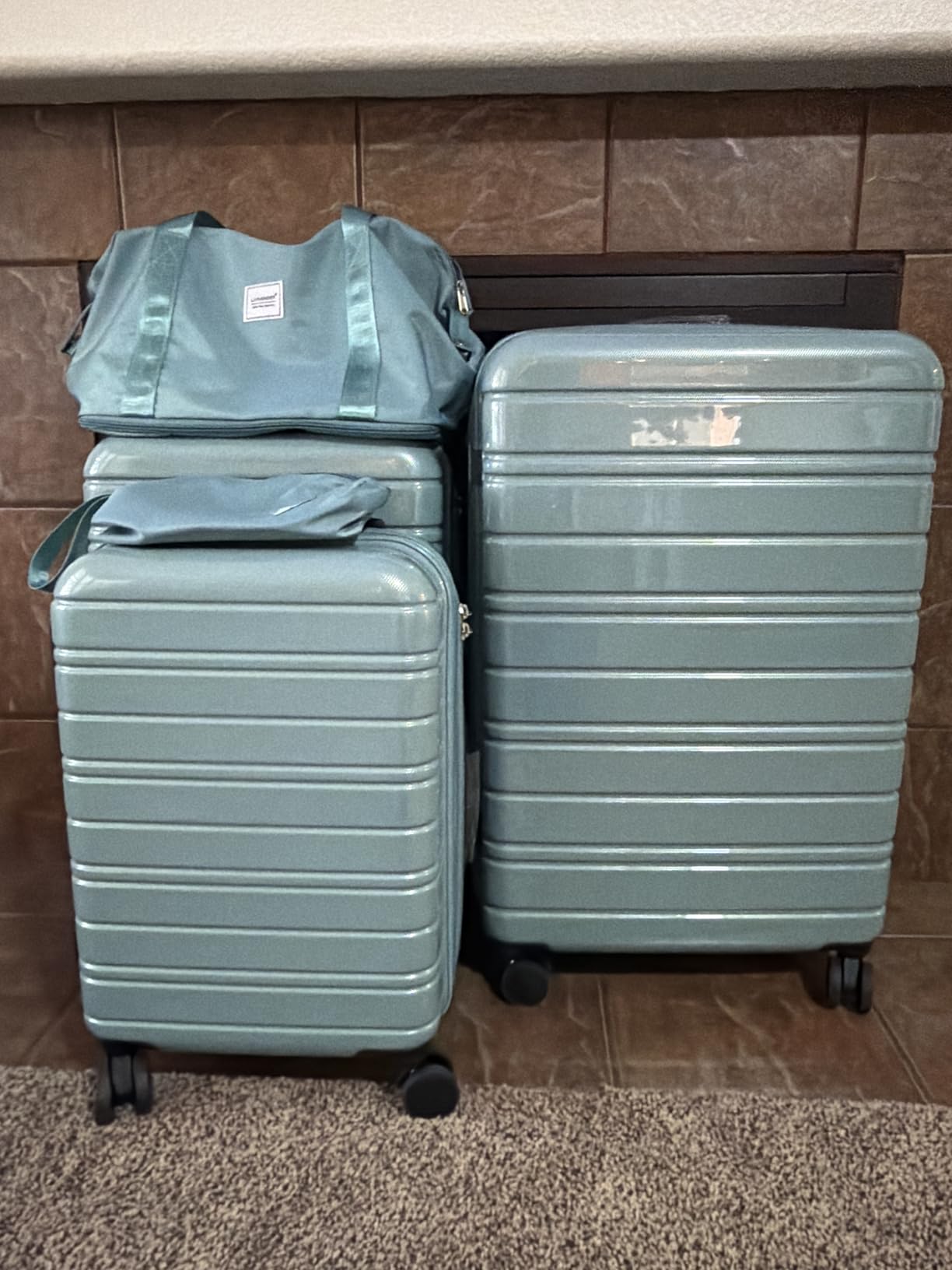 Luggage Sets 5 Piece Hardside Expandable Suitcase with Wheels Lock, PC+ABS Hardside Lightweight Rolling Suitcase for Women and Men, Midnight Berry customer photo 2