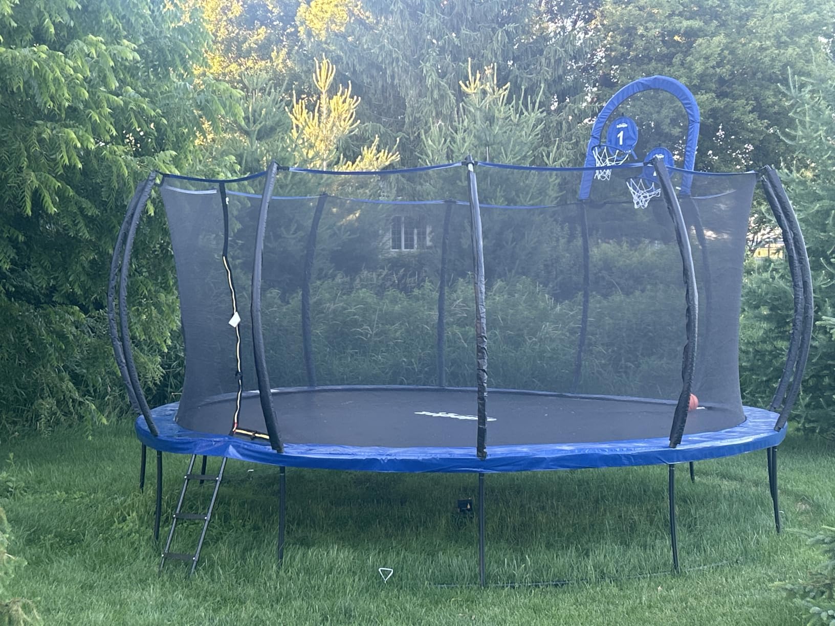 Zupapa 1800LBS Capacity No-Gap Design 16 15 14 12FT Trampoline with Safety Enclosure Net and Non-Slip Ladder, 10-Year Quality Assurance customer photo 1
