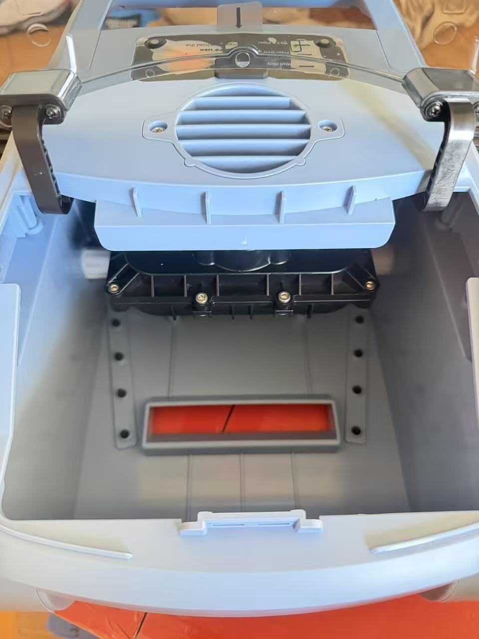Cordless Robotic Pool Cleaner, 180 Mins Runtime Self-Parking Pool Vacuum for Above Ground Pools, Wall Climbing Automatic Pool Robot customer photo 1