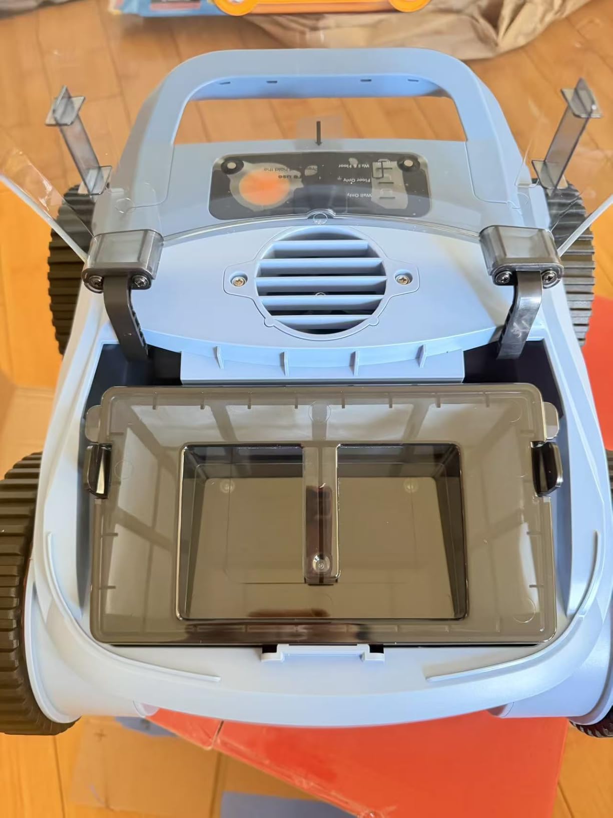 Cordless Robotic Pool Cleaner, 180 Mins Runtime Self-Parking Pool Vacuum for Above Ground Pools, Wall Climbing Automatic Pool Robot customer photo 2