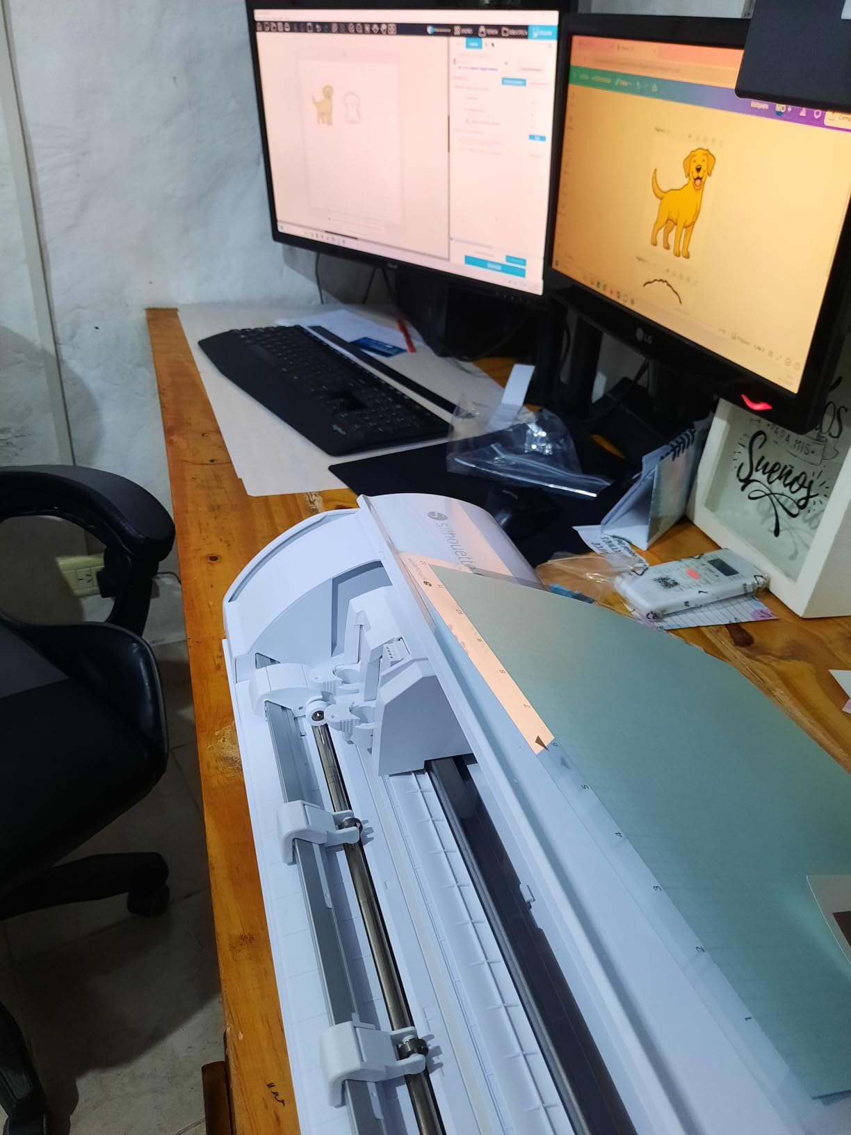 Cameo 5 Alpha (α) - Smart Cutting Machine for Print & Cut - Quiet Operation with AutoBlade, Studio Software, Cutting Mat- Vinyl, Paper & Fabric Compatible - Classic White customer photo 2