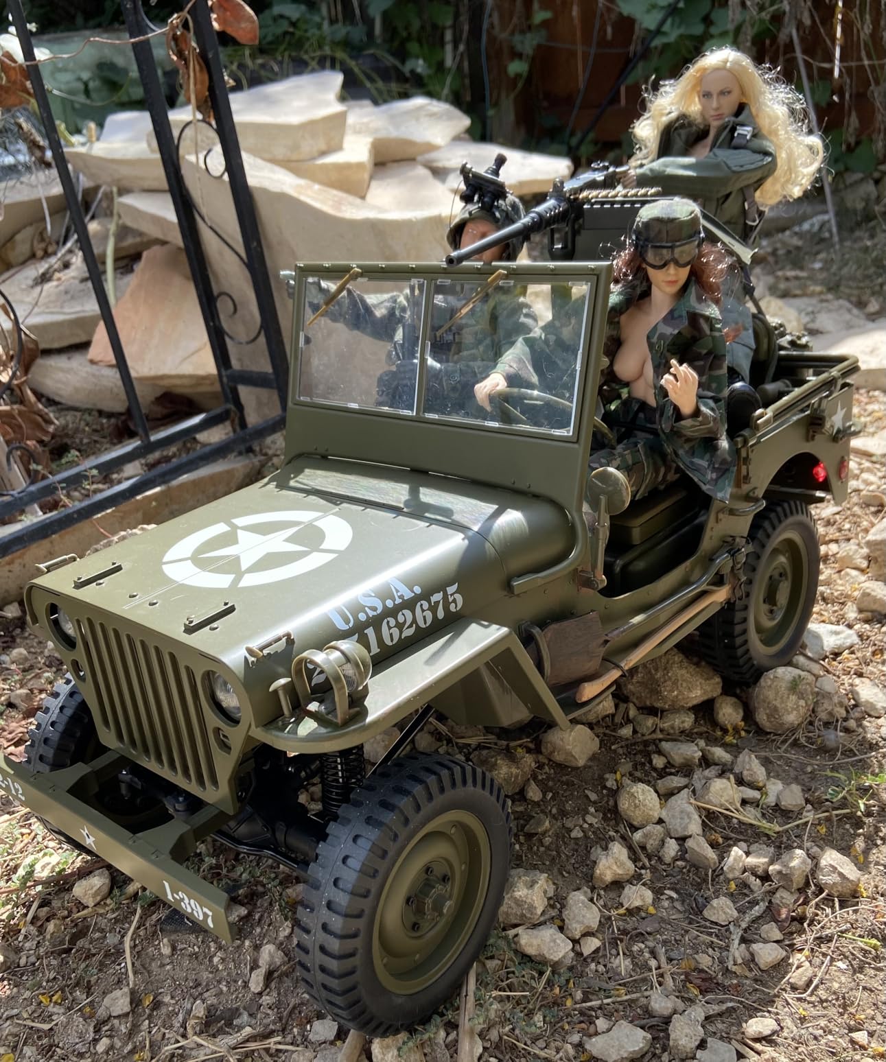 FMS 1/12 1941 MB Scaler RC Jeep, 4x4 Hobby Grade RTR RC Car Mini RC Rock Crawler Army Military, 2.4Ghz RC Truck with LED Lights, Battery and USB Charger for Adults customer photo 2