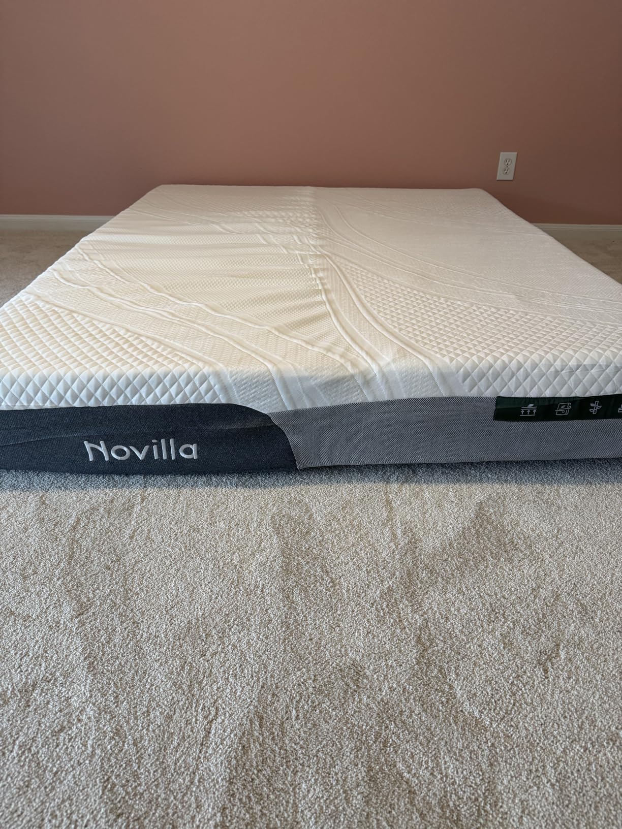 Novilla 14 Inch King Size Mattress, Gel-Infused Bliss Cooling King Memory Foam Mattress in a Box with Cool-Touch Nylon Cover, Pain Relief & Spinal Support with CertiPUR-US Certified Foam customer photo 1