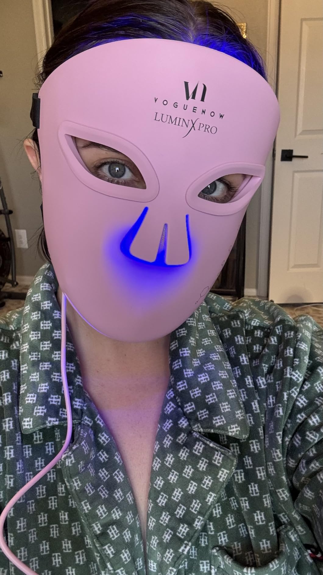 VogueNow LED Light Therapy Mask - FDA-Cleared Device for Wrinkles & Acne - Red Light Therapy for Face with Chin & Lip Coverage - Red, Blue & Near Infrared Facial Skincare Device with 280 LEDs customer photo 1