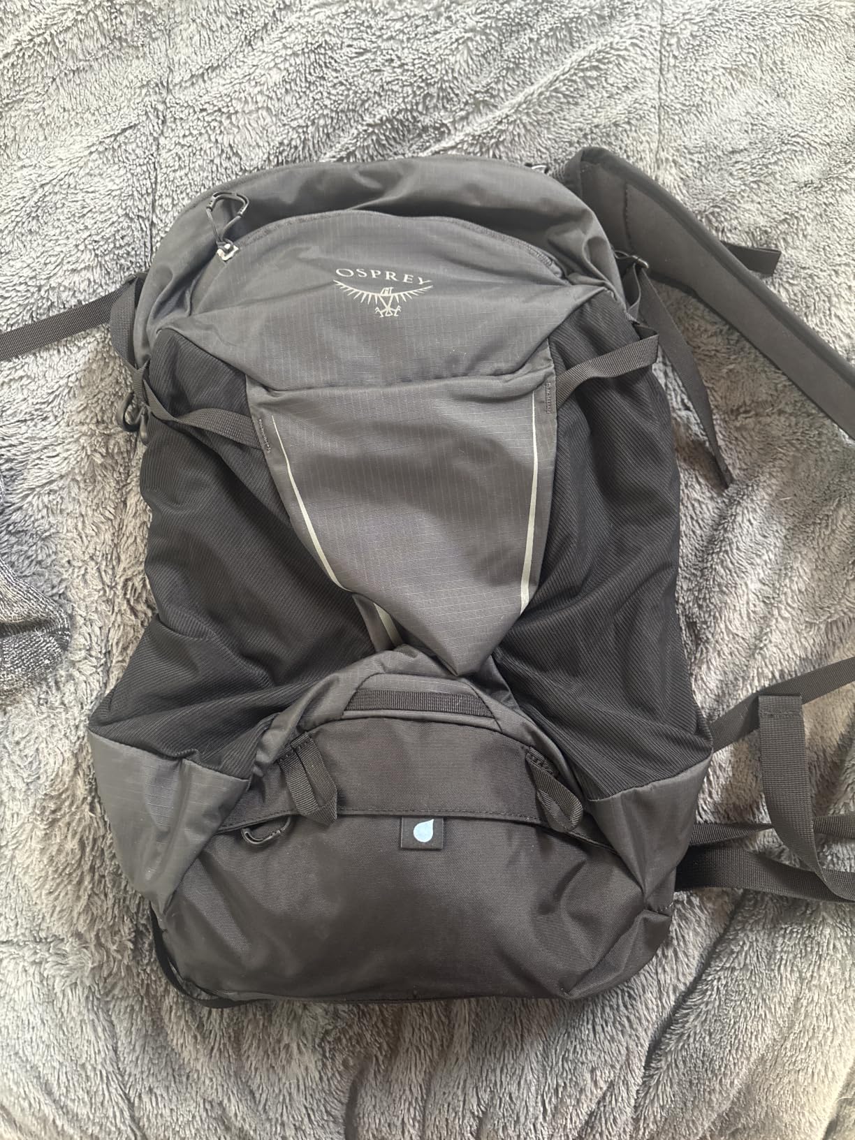 Osprey Hikelite 28L Durable Hiking Backpack - Travel Daypack with Rain Cover for Men and Women, Olive Tan customer photo 2